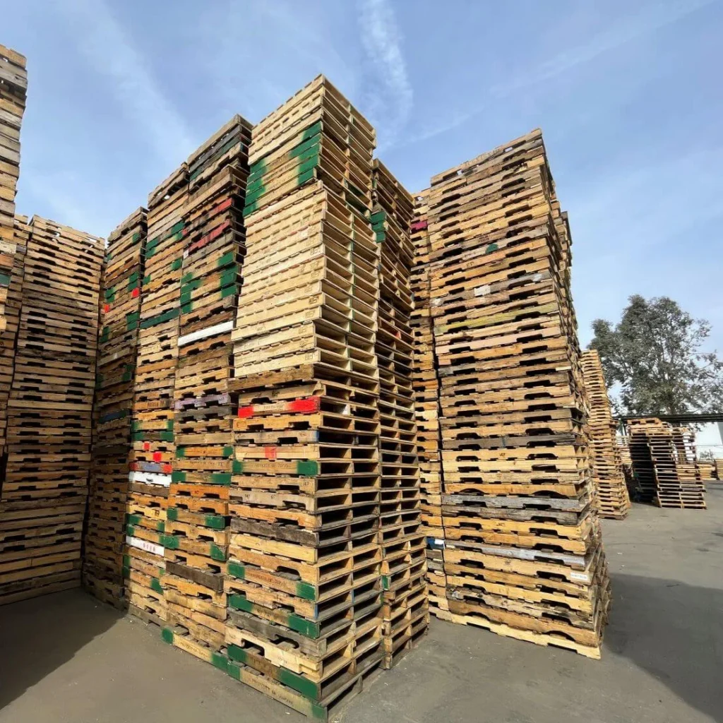 Amazon return pallet with electronics and home goods